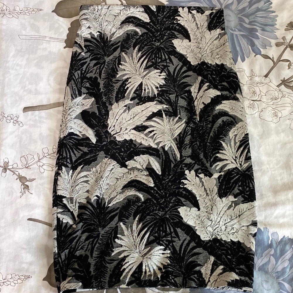 Size 0/2 skirt